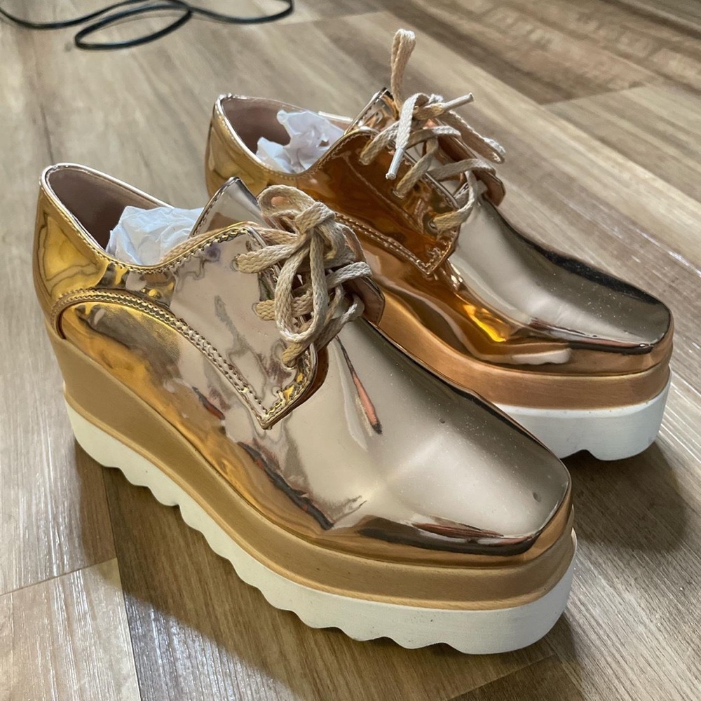 Platform Shoes, loafers 
Windsor Store Brand 
Women’s SZ 8